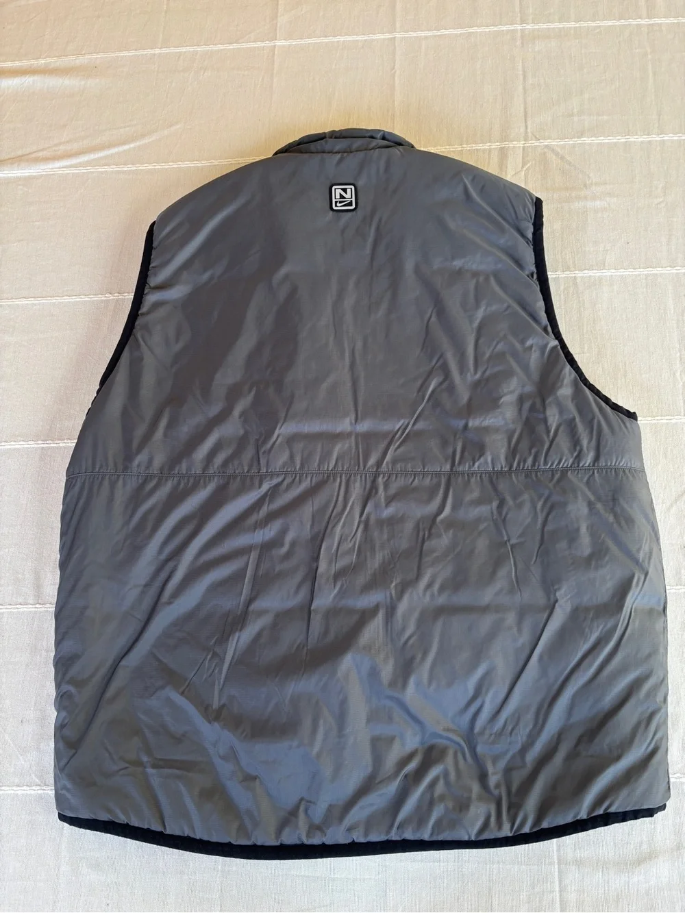 Vintage 90s Nike Reversible Puffer Vest Black/Grey Men’s Large